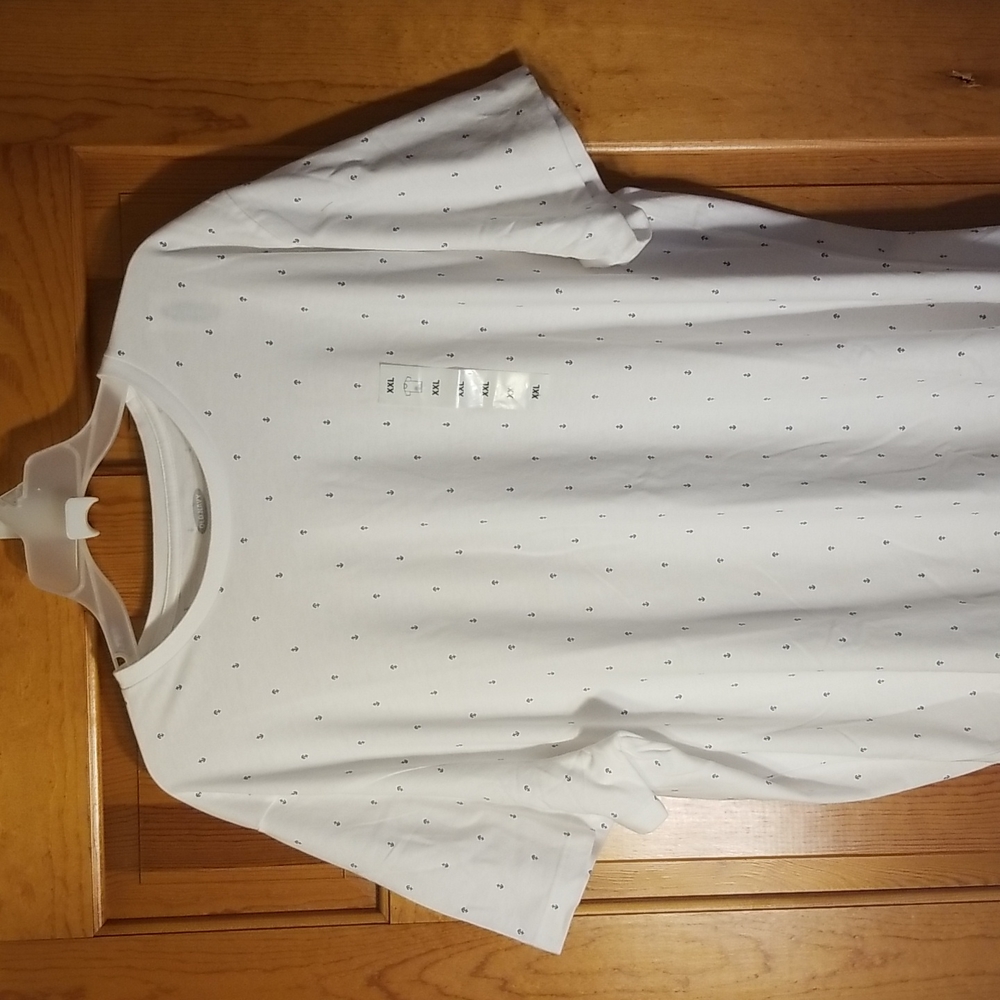 OLD NAVY TEE SHIRT XXL